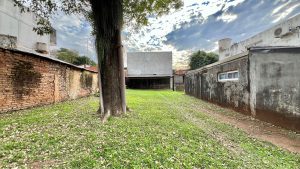 Casa en venta sobre amplio lote en Bahía el Brete Posadas