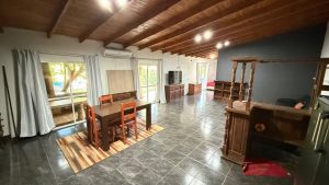 Casa tipo 5ta atrás de la Juliana Posadas