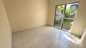 Casa de 2 dormitorios Reformada- Santa Helena Garupa